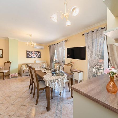 Aigli Elegant Sea View Apartment In Argostoli المظهر الخارجي الصورة